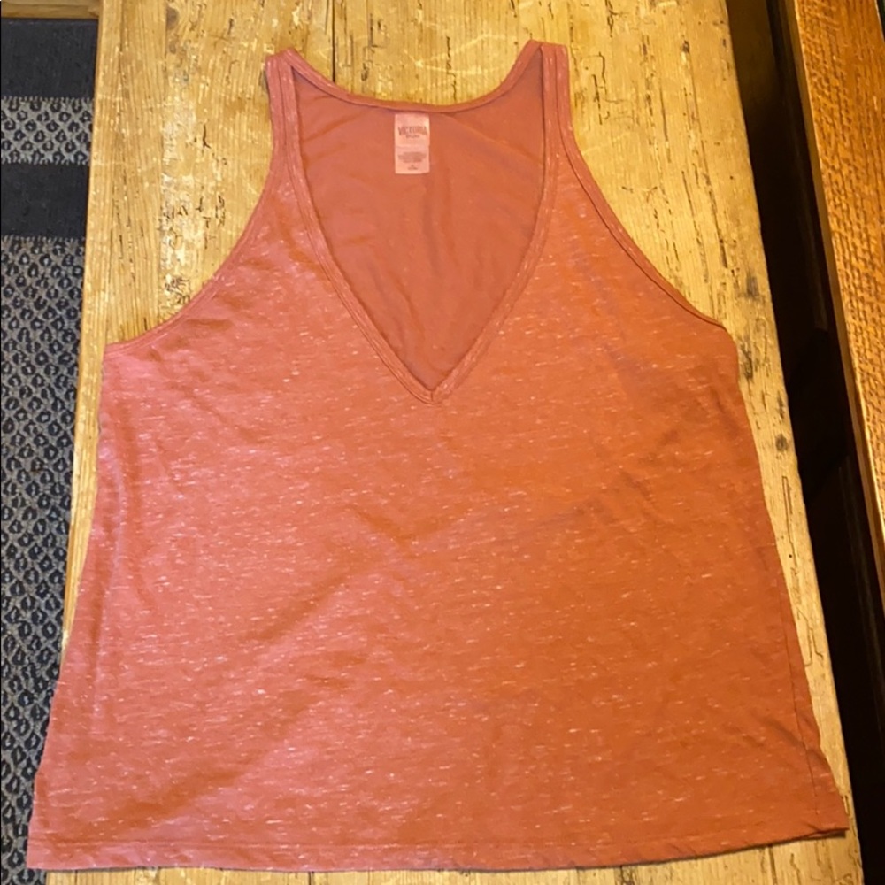 Victoria Sport Knit Tank size M. EUC.